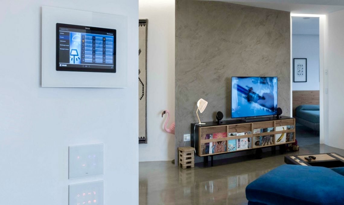 Installazione sistema domotico smart home Montebelluna - Automazione luci, clima e dispositivi